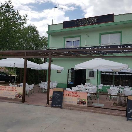 Hostal La Pared Torres de la Alameda 외부 사진