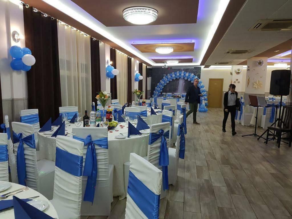 Hostal La Pared Torres de la Alameda 외부 사진