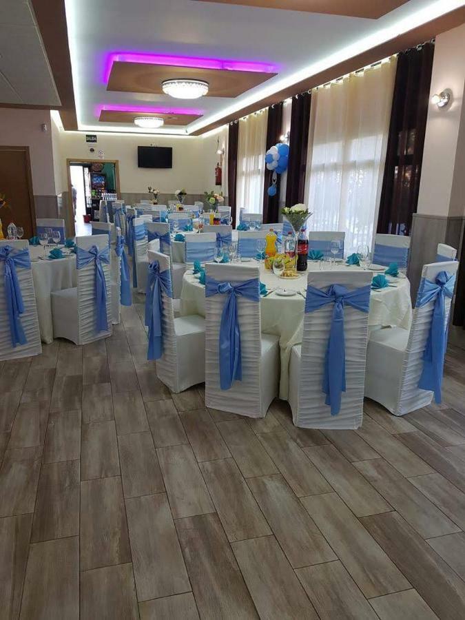 Hostal La Pared Torres de la Alameda 외부 사진